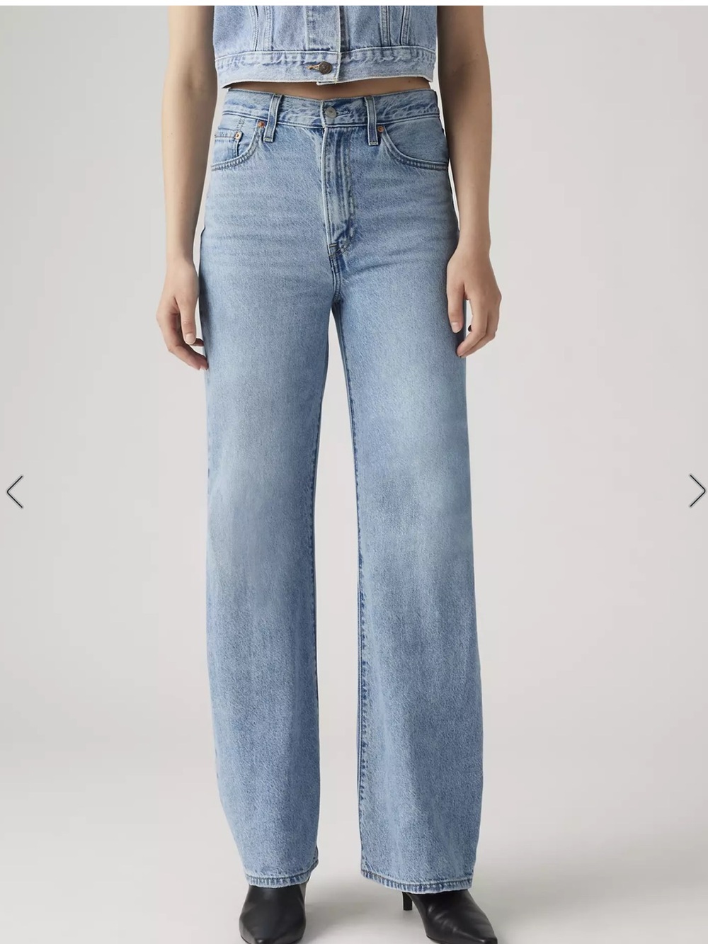 Levi’s rib cage straight denim EUC - Picture 2 of 5
